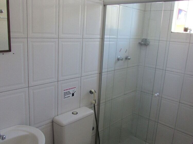 Otel Pousada Dos Golfinhos