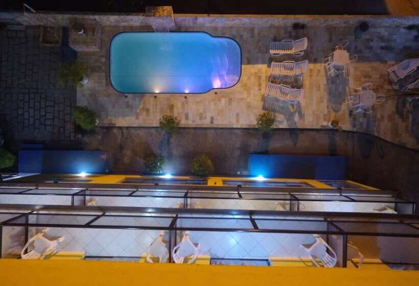 Otel Pousada Dos Golfinhos