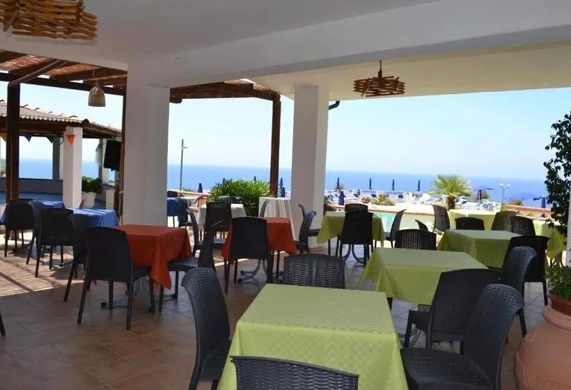 Отель Villaggio Calispera