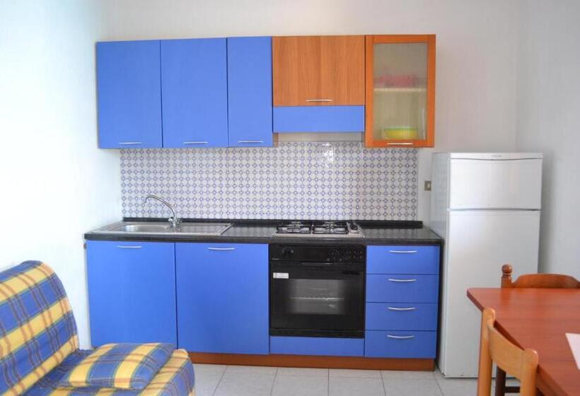 בית מלון כפרי Villaggio Calispera