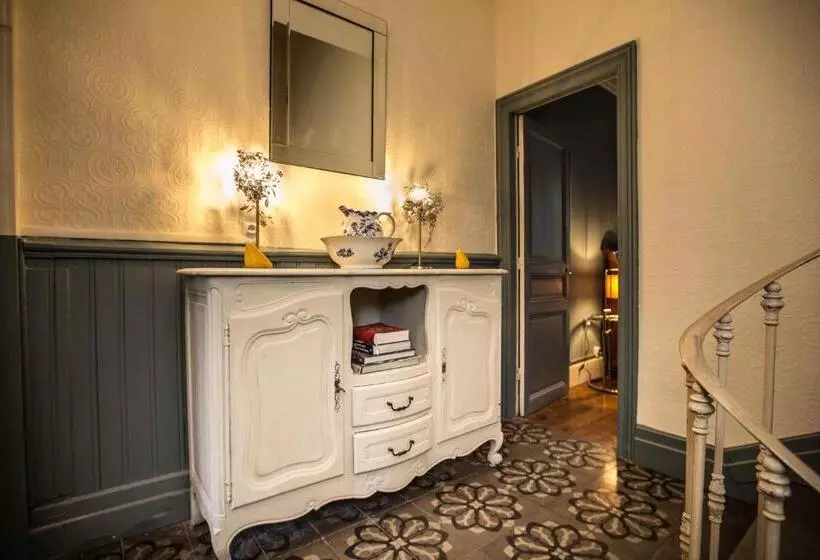 ベッドアンドブレックファースト Carcassonne Townhouse