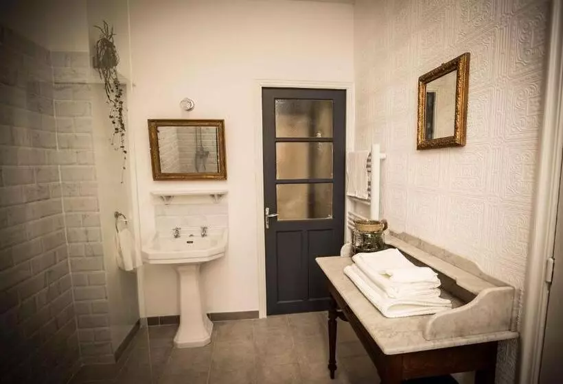 ベッドアンドブレックファースト Carcassonne Townhouse