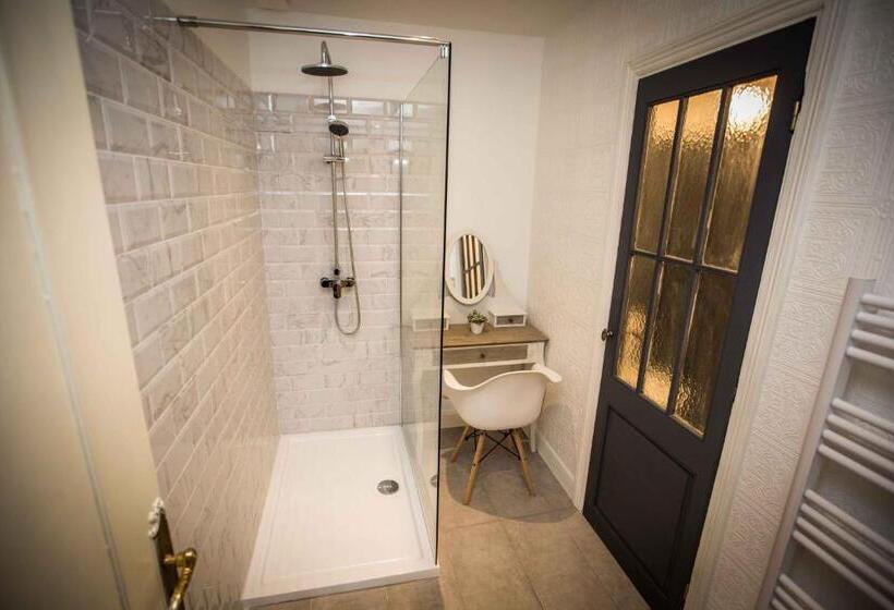 تختخواب و صبحانه Carcassonne Townhouse