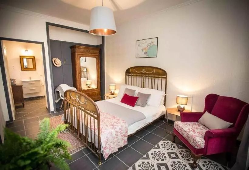 ベッドアンドブレックファースト Carcassonne Townhouse