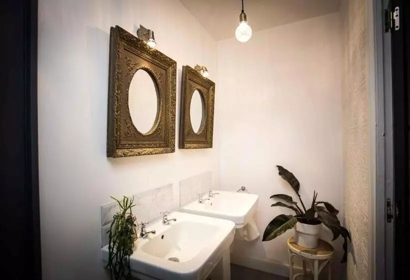 ベッドアンドブレックファースト Carcassonne Townhouse