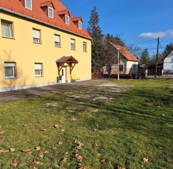 Aamiaismajoitus (B&B) Fenyő Panzió