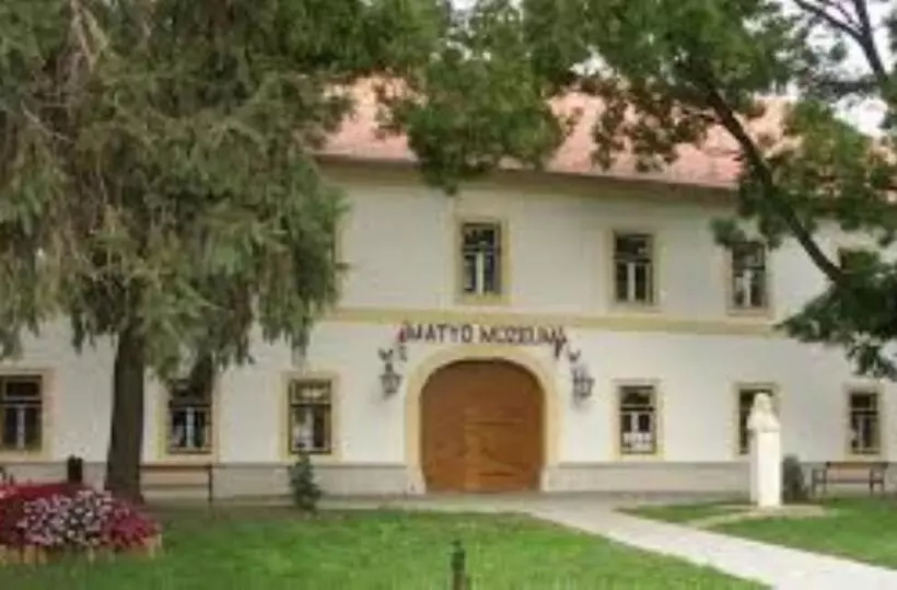 Aamiaismajoitus (B&B) Fenyő Panzió