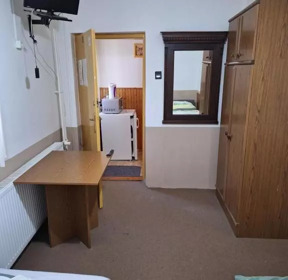 Aamiaismajoitus (B&B) Fenyő Panzió