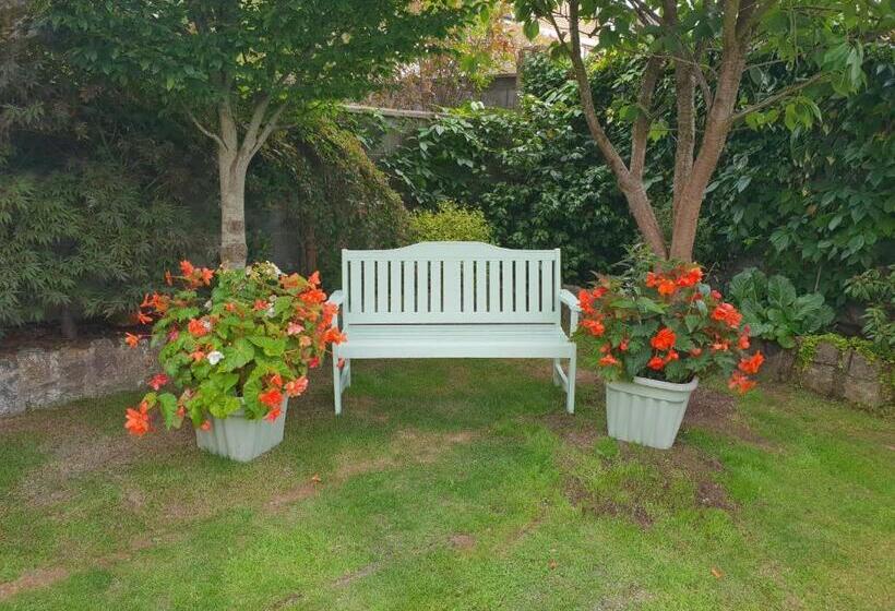 Bed and Breakfast Knightsbrook Guesthouse