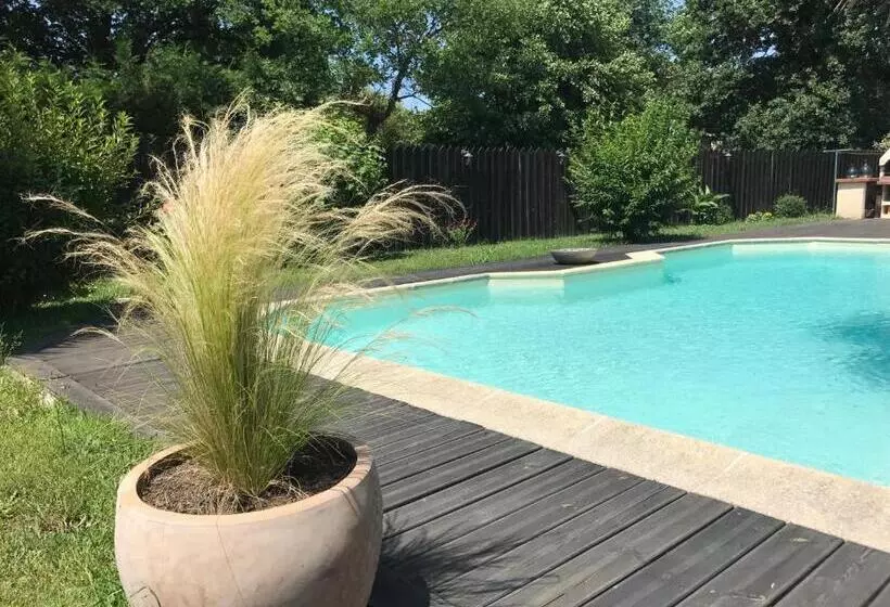 Aamiaismajoitus (B&B) Les Rives Du Bassin