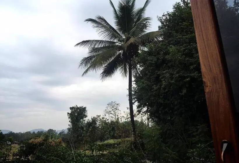 هتل บ้านสวนศิริ Siri Garden