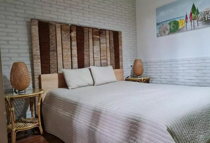 L Isola Aer B&b