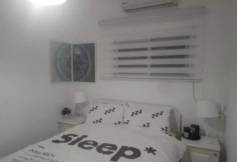 ペンション Akhva Accommodation Unit אחווה יחידת אירוח