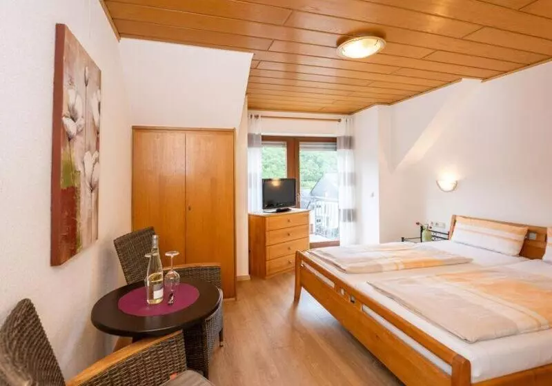 Majatalo Ferien Weingut Pauly