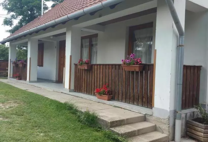 Majatalo élő Tisza Vendégház