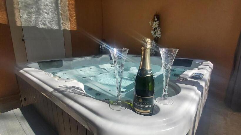 Пансион Maison D Hôtes La Garenne