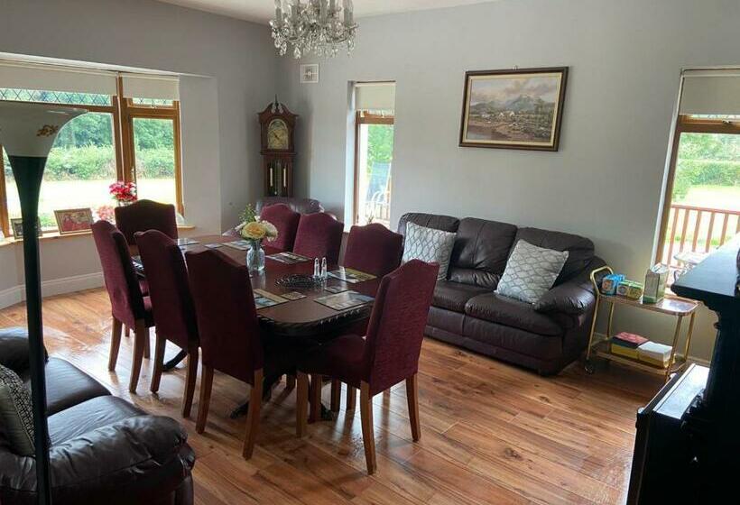 بنسيون Motorwaylodge Kilcoran Cahir E21rk60