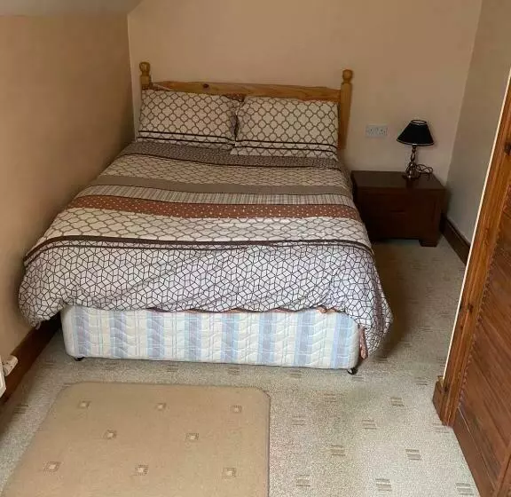 Majatalo Motorwaylodge Kilcoran Cahir E21rk60
