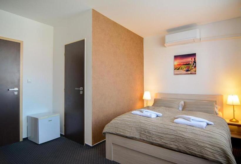 بنسيون Penzion Zaječák