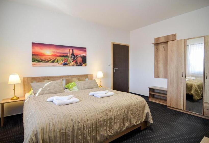 بنسيون Penzion Zaječák