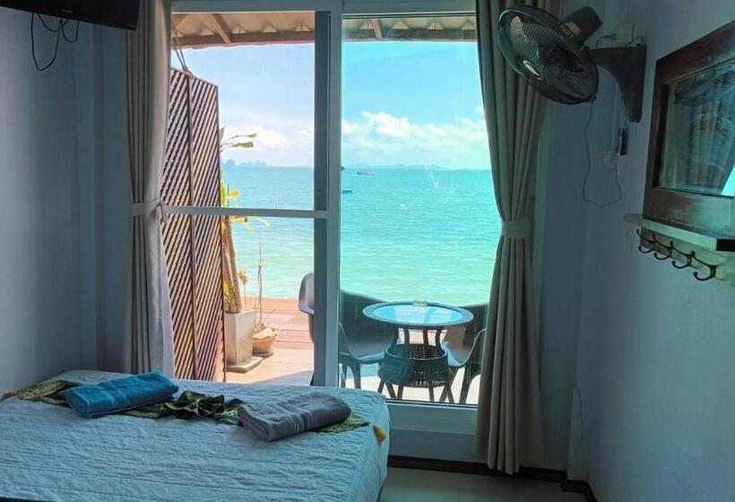 بنسيون Seaside Home