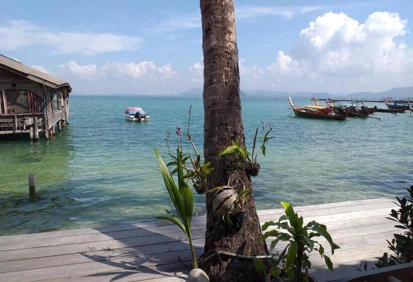 بنسيون Seaside Home