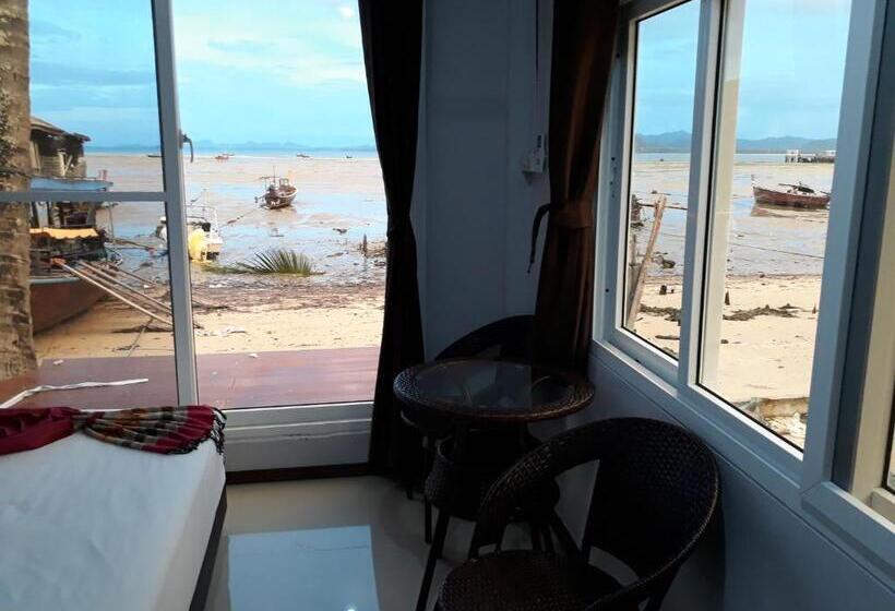 بنسيون Seaside Home