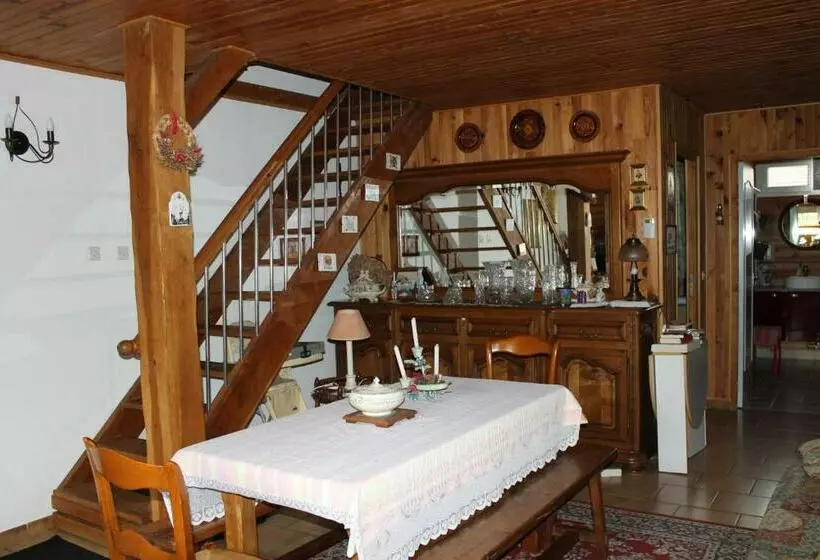 Aamiaismajoitus (B&B) Chambre D Hôtes Orchidees