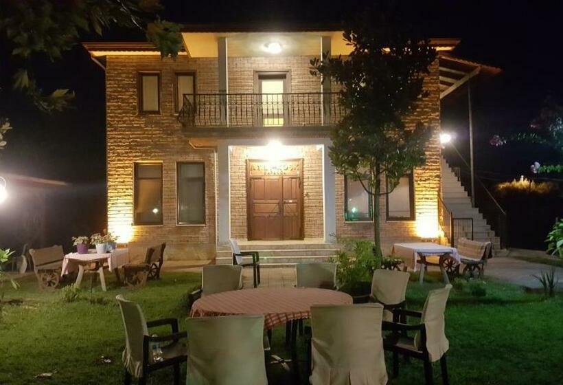 Отель Sapanca Atlı Köşk Konaklama