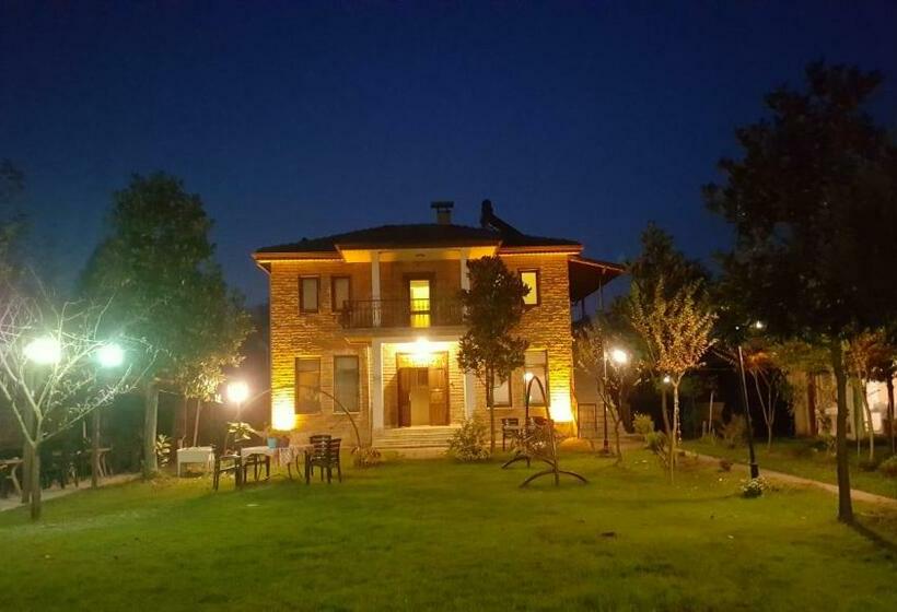 Отель Sapanca Atlı Köşk Konaklama