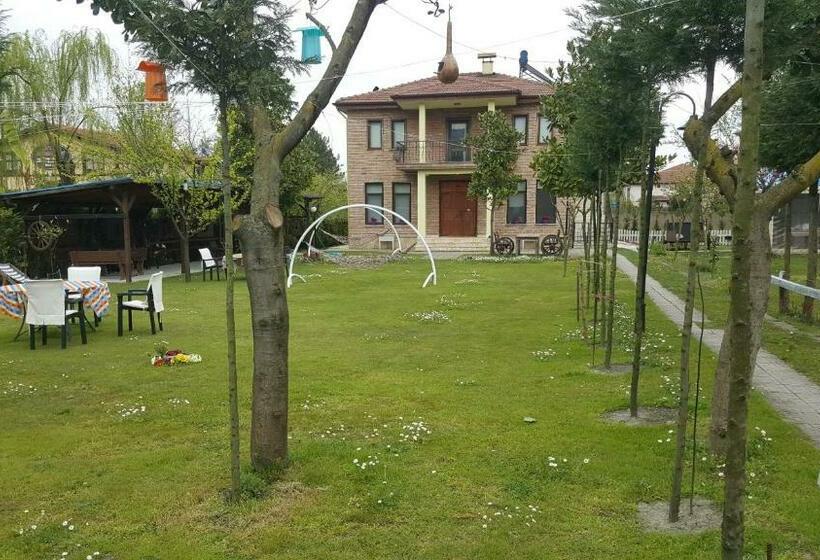 Отель Sapanca Atlı Köşk Konaklama