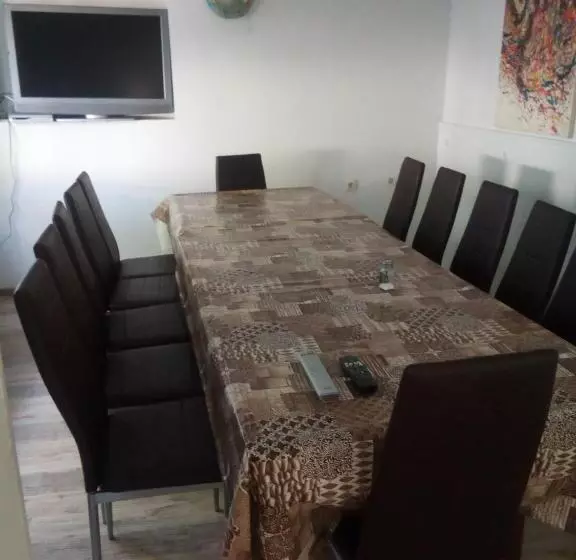 ペンション къща за гости нико