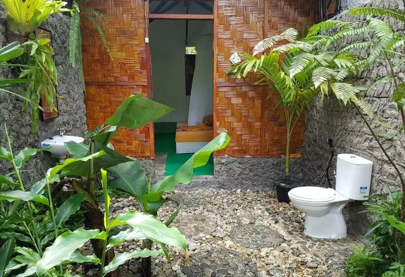 Majatalo Batu Kapal Guest House & Jungle Trekking