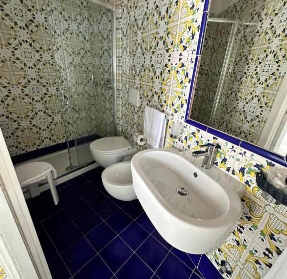 פנסיון L Incanto