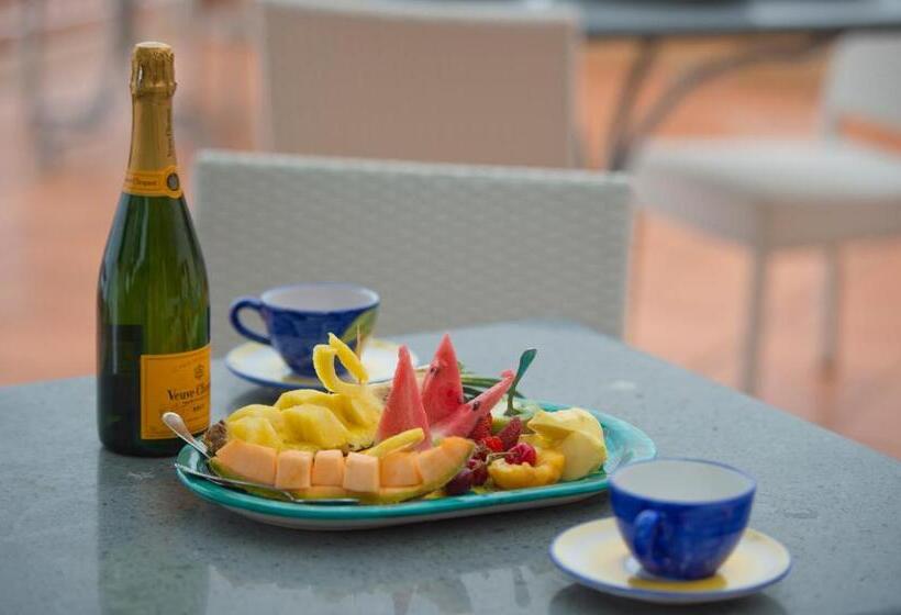 פנסיון L Incanto