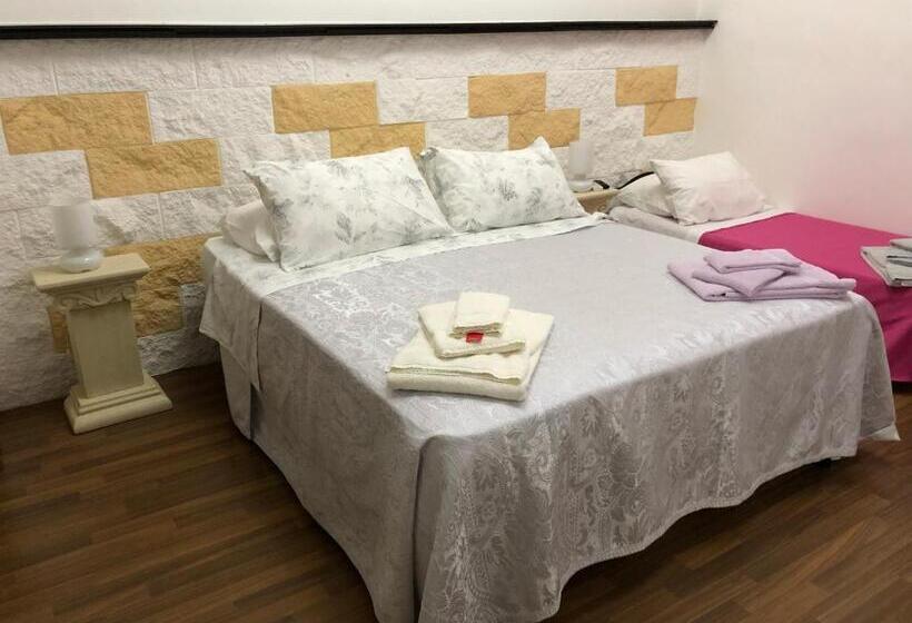 Pansiyon Monterussi Bed And Breakfast