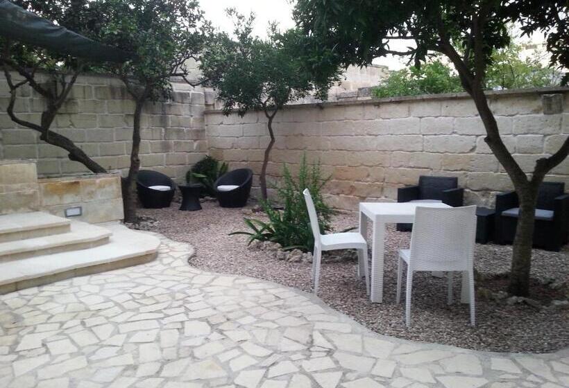 Pansiyon Monterussi Bed And Breakfast