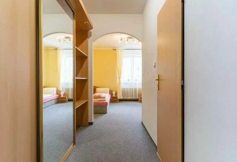 Majatalo Penzion Na Starém Náměstí