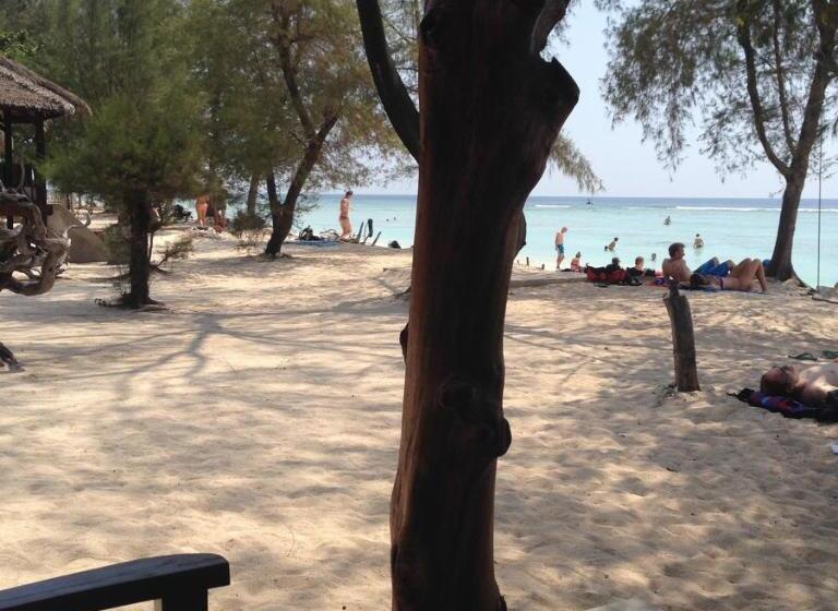 Pensjonat Yaya Bungalows Blue Coral