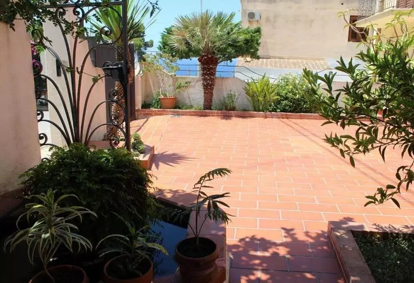 Raggio Di Sole Bed & Breakfast