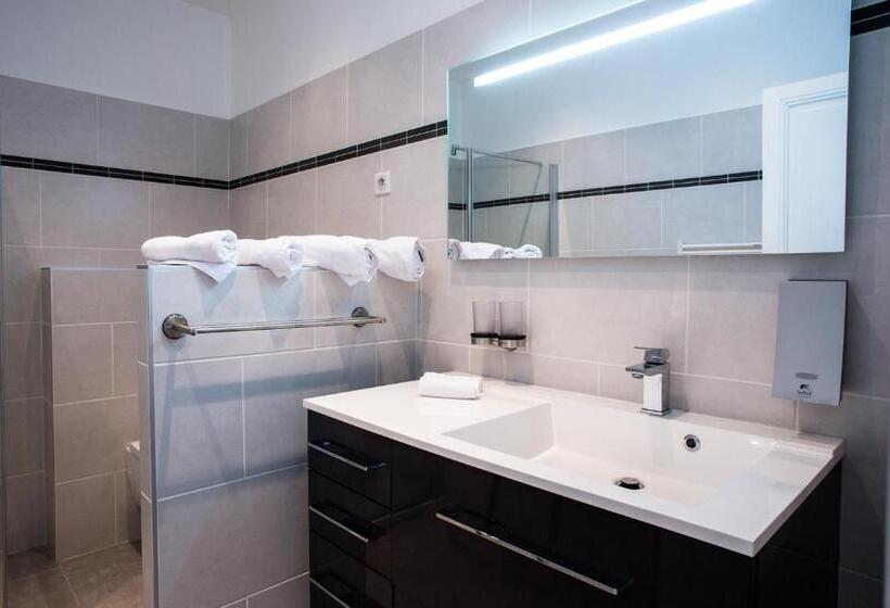 Bed and Breakfast Château De La Folie