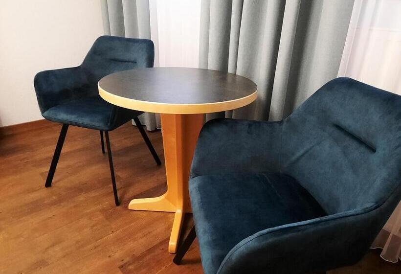 ホテル Garni Belvedere