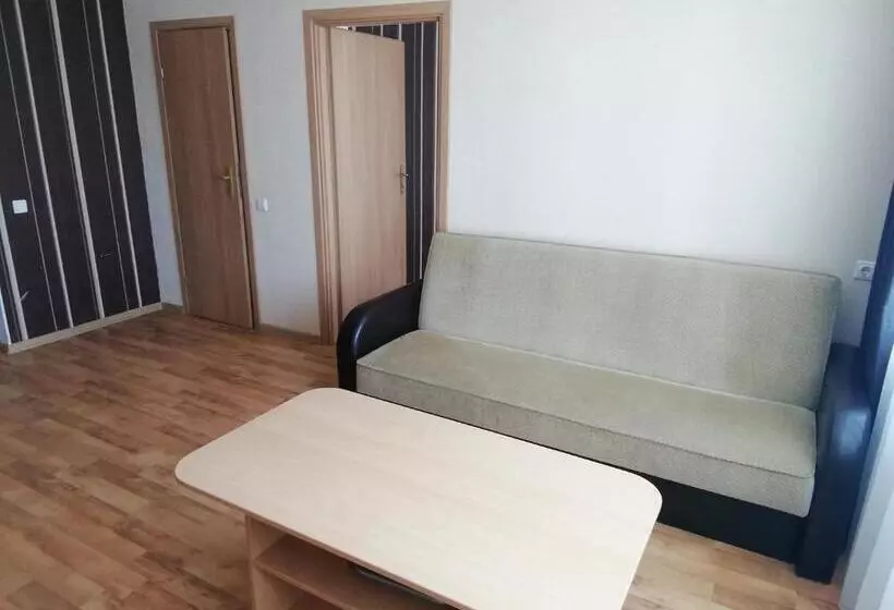 هتل Telšių