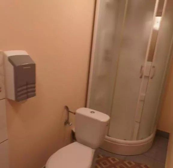 هتل Telšių