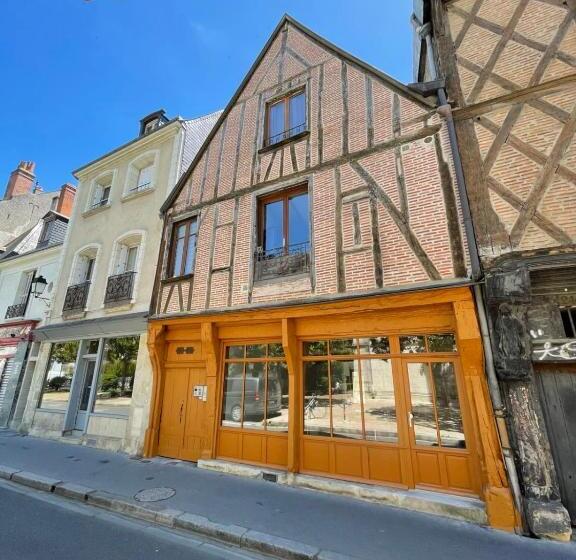 Le Chenonceau Charm And Softness From Tours