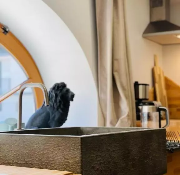 Le Chenonceau Charm And Softness From Tours