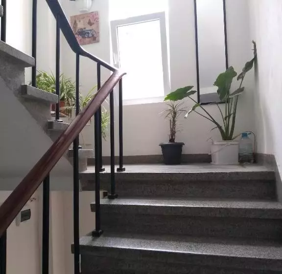 پانسیون East Gate Guest Rooms