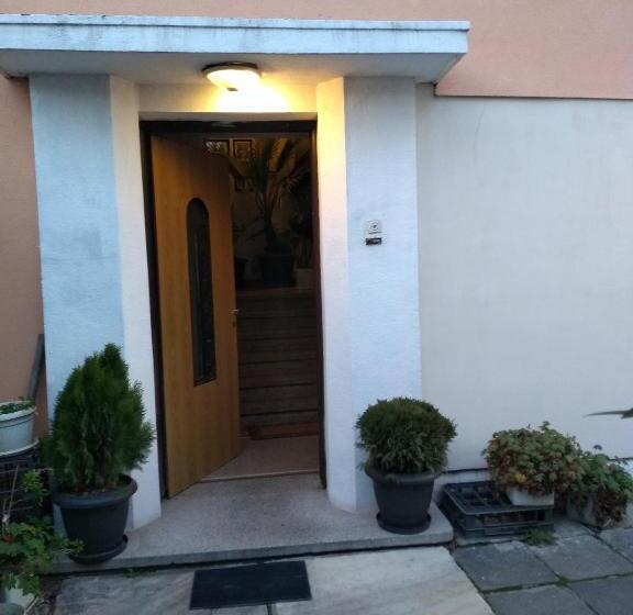 펜션 East Gate Guest Rooms