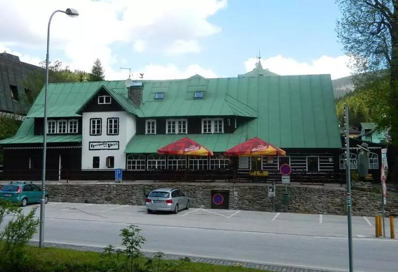 Majatalo Hospoda Na Peci