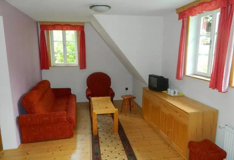 Majatalo Hospoda Na Peci